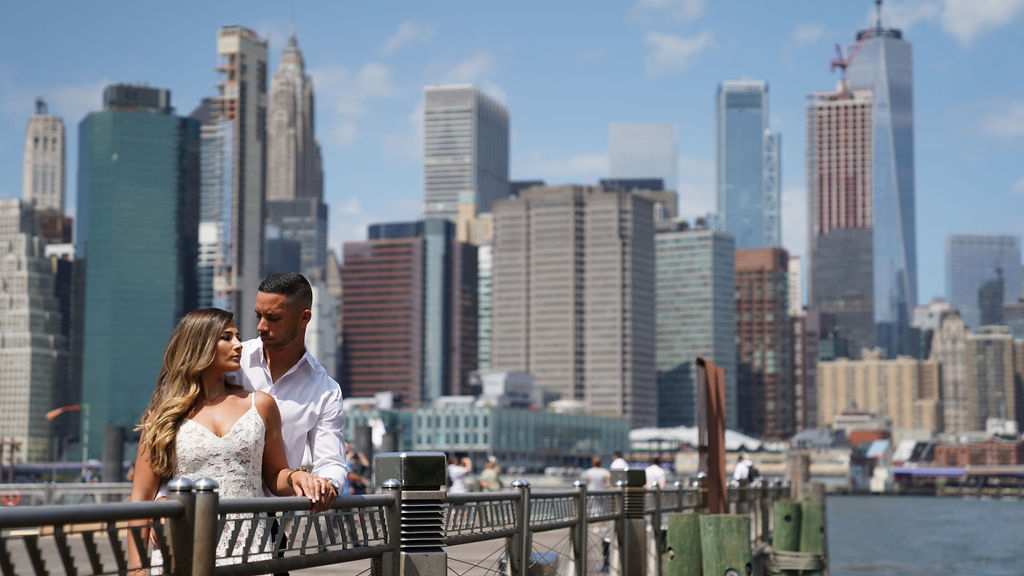Engagement session on the waterfront, Grace & Dale